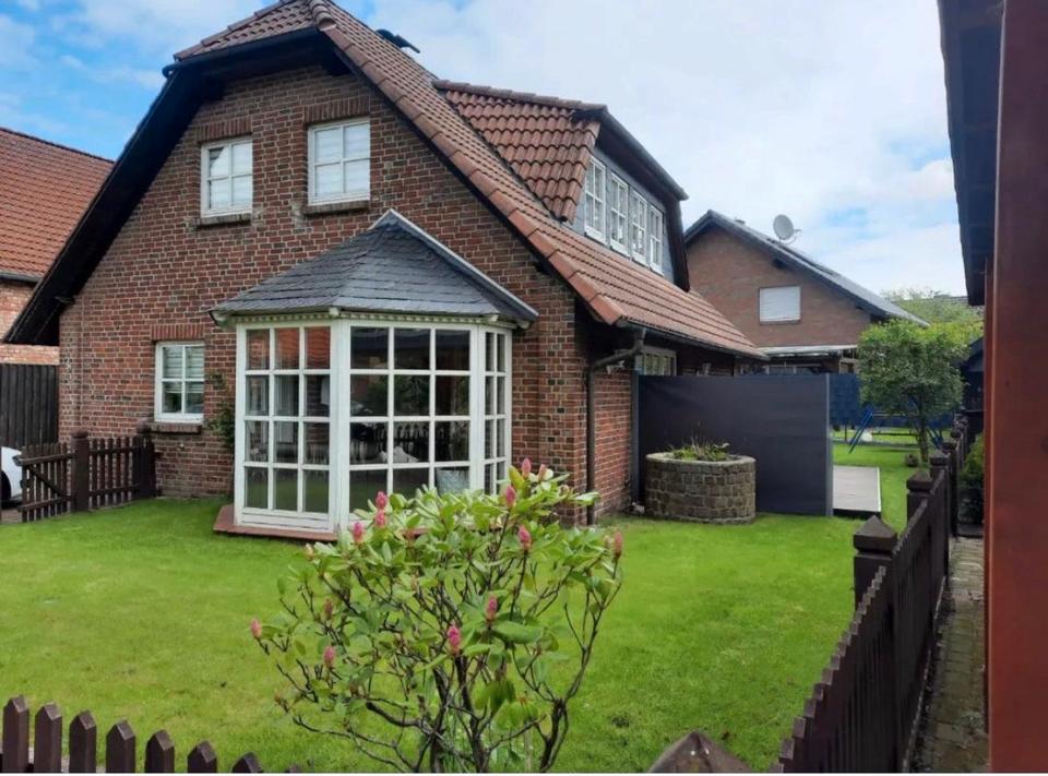 Thumbnail-Einfamilienhaus in Meinersen Ortsmitte opt. 2 Mietparteien EG|OG