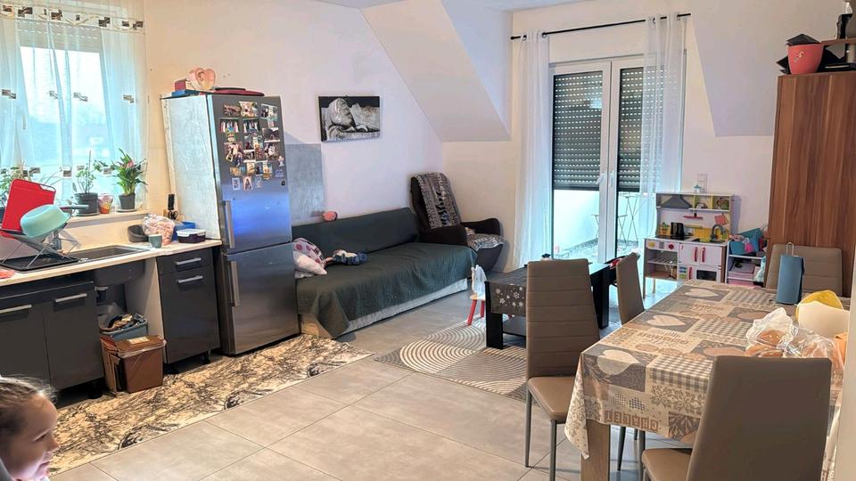 Thumbnail-Wunderschöne OG Wohnung zu vermieten