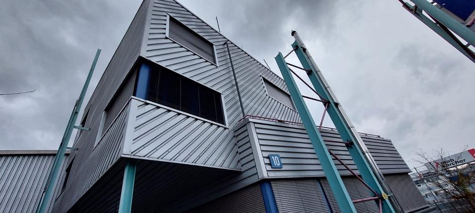 Thumbnail-**PRIVATE VERMIETUNG** Großzügige 5,5-Zimmer Wohnung in Esslingen