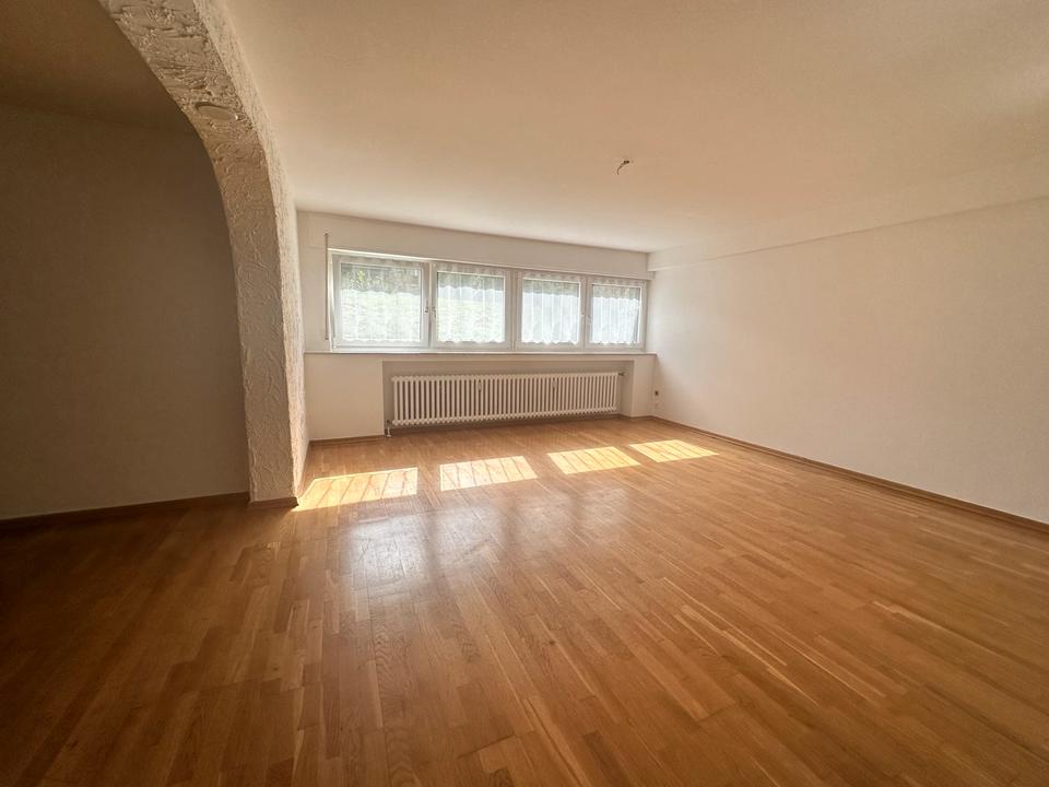 Thumbnail-Helle 2 Zimmer Souterrain Wohnung in Köln-Heimersdorf