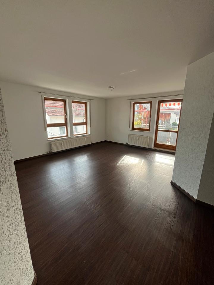 Thumbnail-Helle 4,5 Zimmerwohnung in Kirchheim a.N.