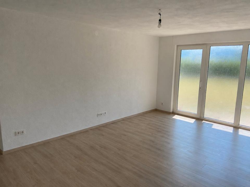 Thumbnail-Hochwertig sanierte 3-Zimmer-Wohnung mit Terrasse und Garten