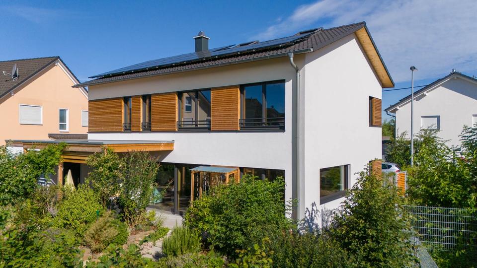 Thumbnail-Außergewöhnliches Einfamilienhaus mit hohem Wohnkomfort