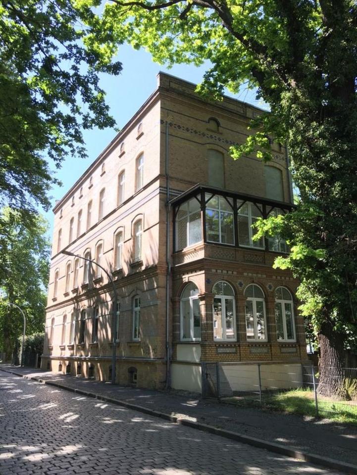 Thumbnail-2-Zimmer-Hochparterrewohnung, modern gestaltet im gepflegten Altbau