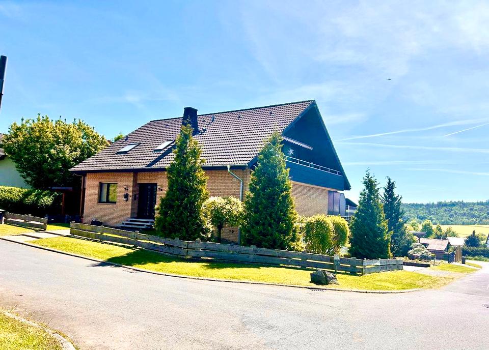 Thumbnail-Großes Einfamilienhaus mit Pool, Photov & Sauna – ruhige Randlage