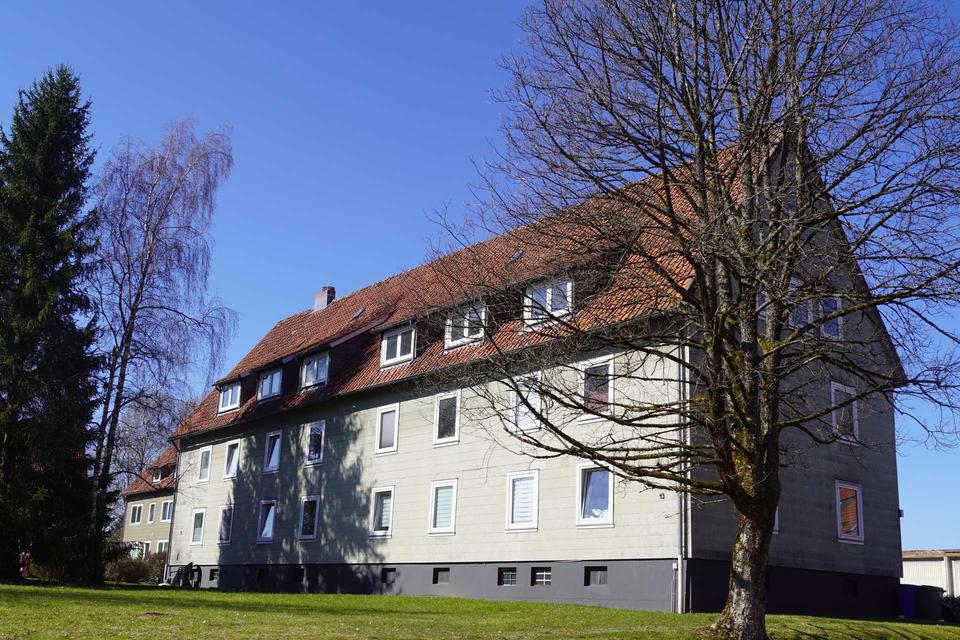 Thumbnail-Tannenhöhe 13 - frisch renovierte 4 ZKB im EG mit neuer Einbauküche undneuem Bad