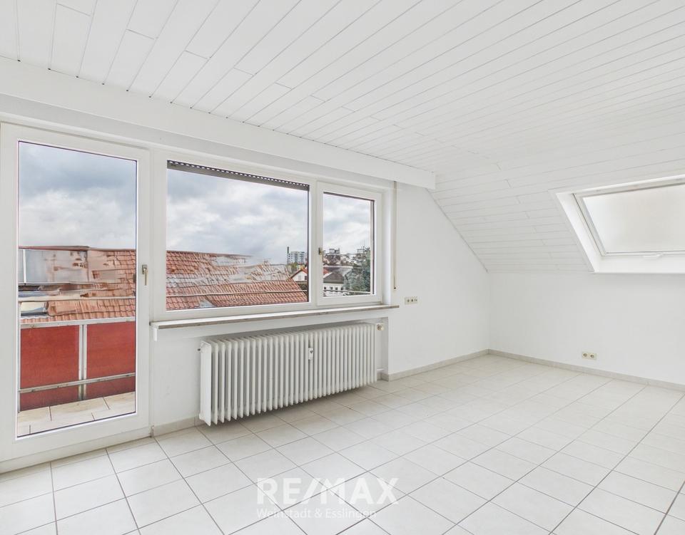 Thumbnail-Helle 3-Zimmer-DG-Wohnung mit Balkon