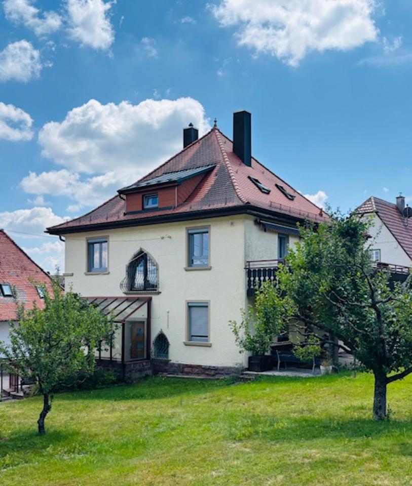 Thumbnail-Design-Loft mit Garten & Garage – möbliert & stilvoll