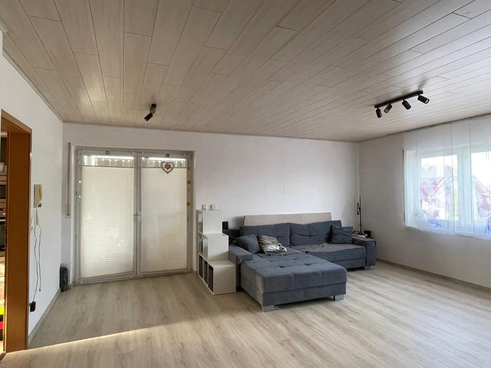 Thumbnail-Schöne renovierte 3ZKB Wohnung mit Wintergarten bei Hachenburg