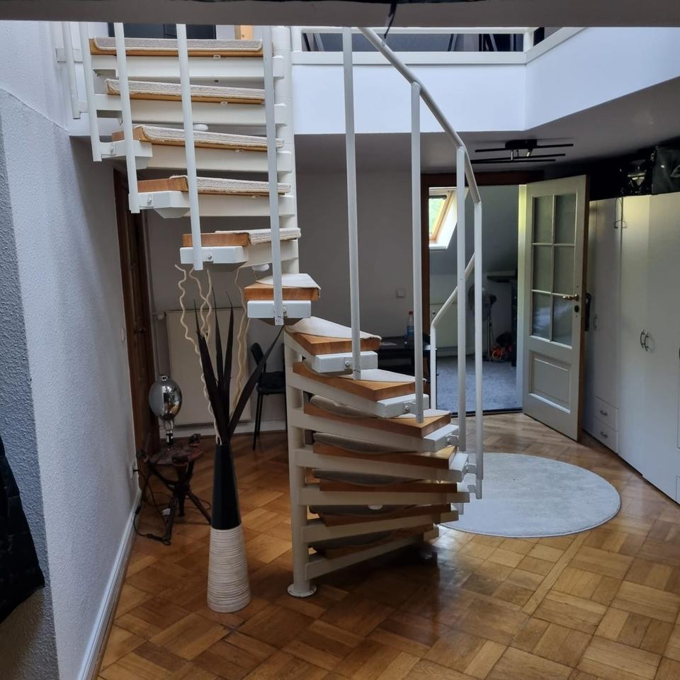 Thumbnail-Gemütliche 2 Zimmerwohnung über 2 Etagen mit Dachterrasse