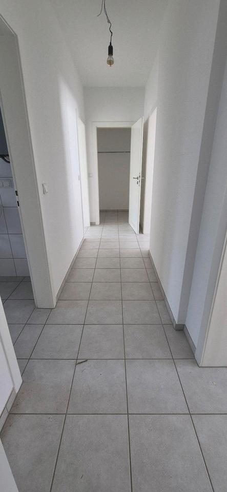 Thumbnail-NEU RENOVIERTE 52qm -2.OG Wohnung - AB SOFORT