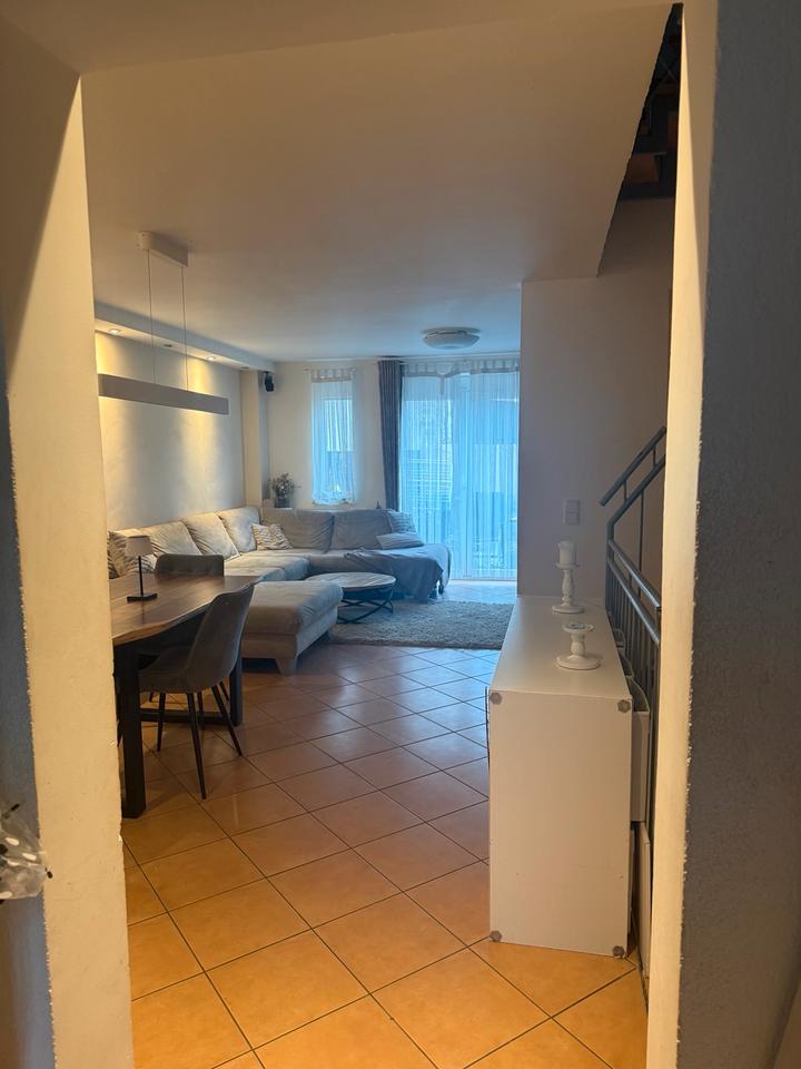 Thumbnail-Reihenhaus in Raunheim – 5 Zi., 2 Stellpl., provisionsfrei