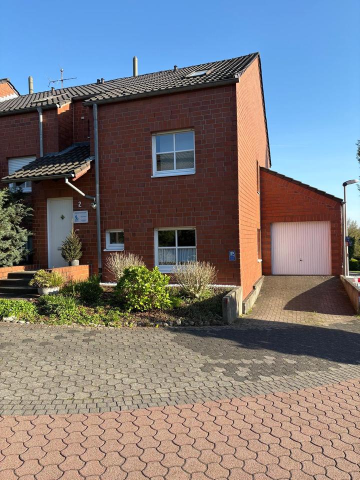 Thumbnail-Reihenendhaus mit Garage u. Gewerbefläche