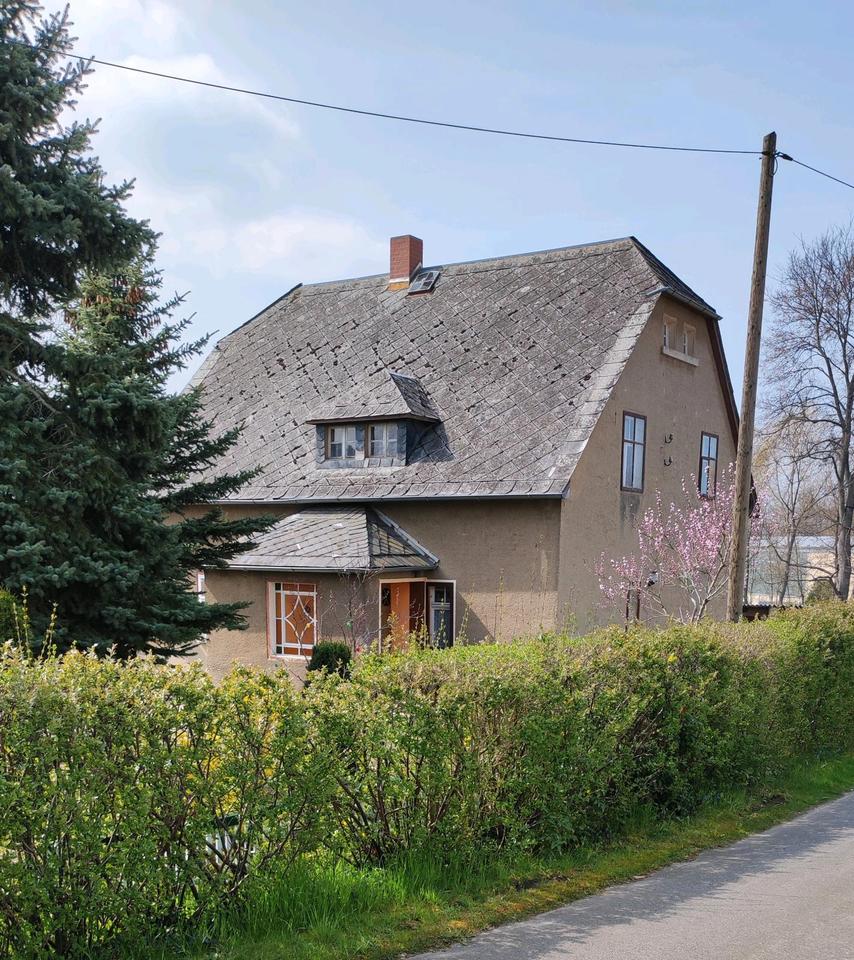 Thumbnail-Einfamilienhaus mit Garten und Streuobstwiese