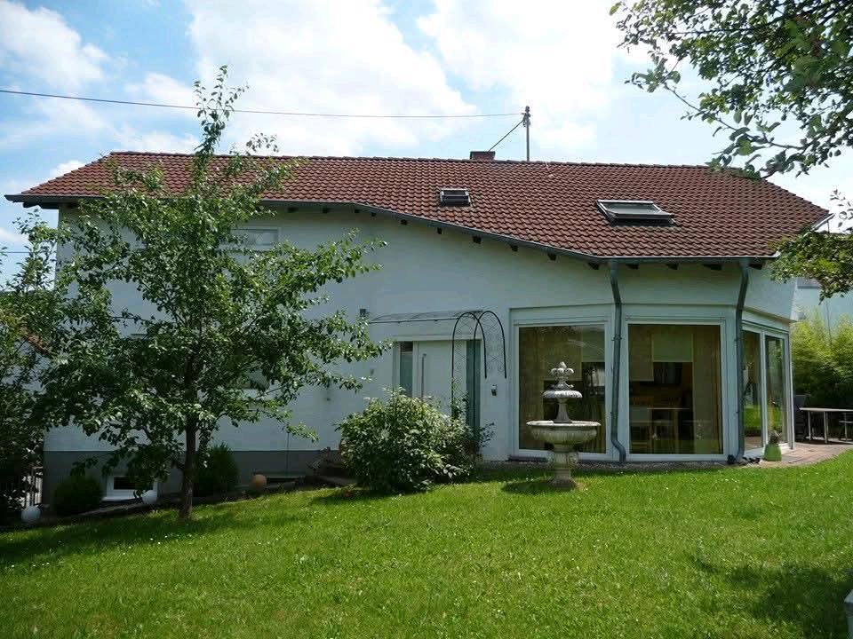 Thumbnail-Schönes Einfamilienhaus in Wustweiler maklerfrei zu verkaufen