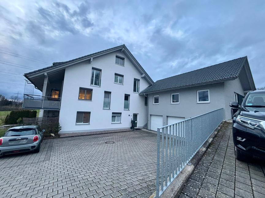 Thumbnail-Hochwertige 4-Zimmer-Maisonettewohnung mit Loggia, Einbauküche und großer Garage