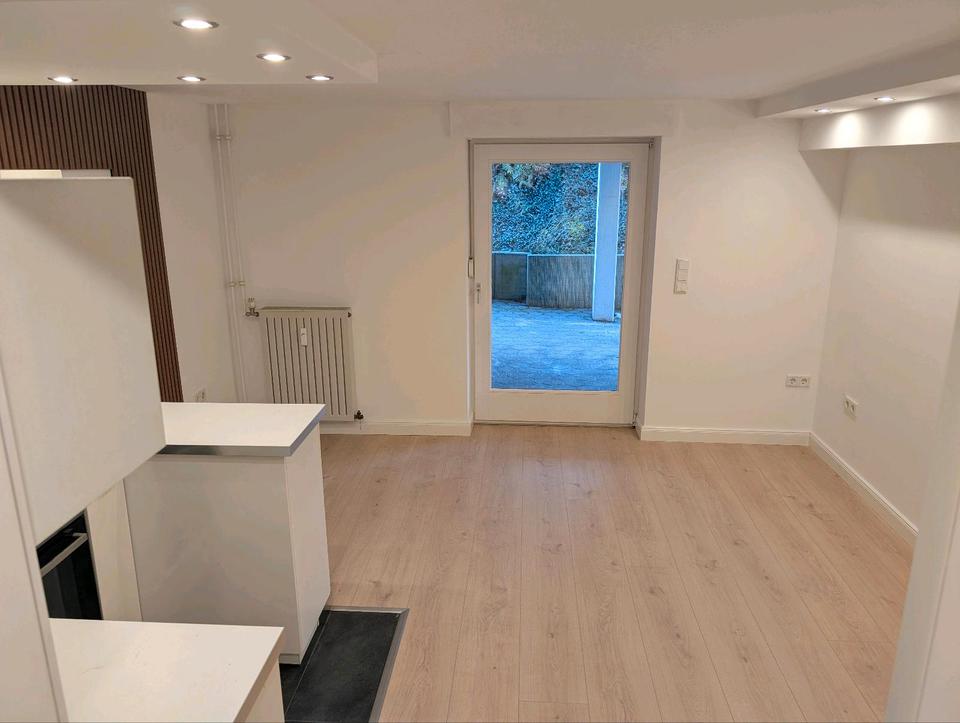 Thumbnail-helle 2-Zimmer Souterrain-Wohnung mit EBK & Terrasse in PB-Wewer