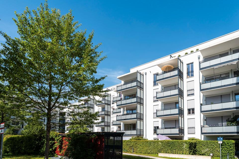 Thumbnail-Möblierte 2 Zi. Wohnung in bester Lage Parkstadt Schwabing