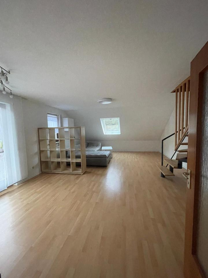 Thumbnail-1 12 Zimmer, Dachgeschoßwohnung, Schwabach-Wolkersdorf