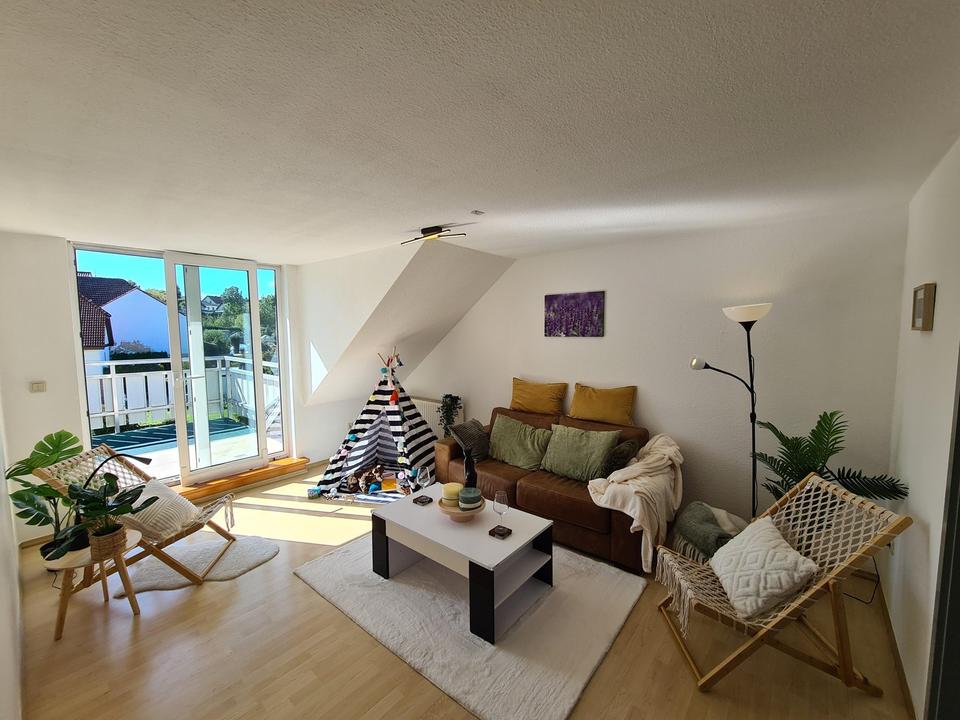 Thumbnail-Charmante Dachgeschosswohnung mit Einbauküche – sofort verfügbar!