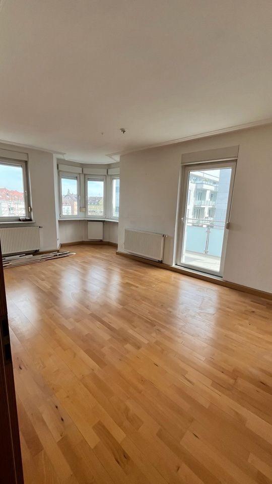 Thumbnail-Altbauwohnung in Bestlage: 5 Zimmer, Balkon - FN City