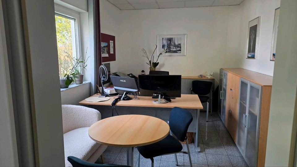 Thumbnail-Möbliertes Einzelbüro -Mitnutzung Konferenzraum, Küche und WC's