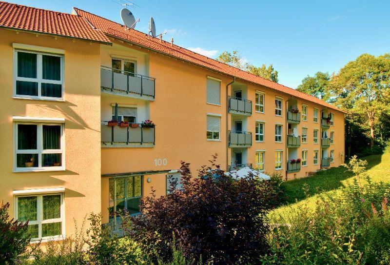 Thumbnail-Reinkommen und Wohlfühlen: Schöne 2-Zimmer-Wohnung mit EBK!