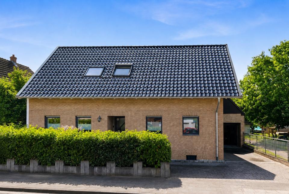 Thumbnail-Großzügiges Wohnen mit viel Platz und schönem Garten