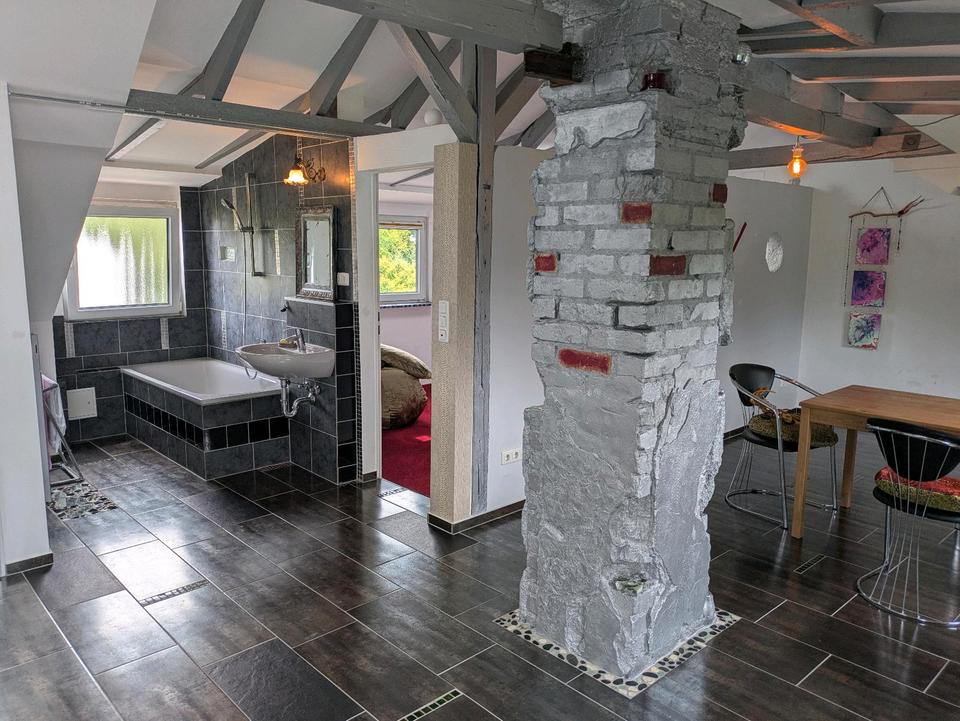 Thumbnail-Charmante 2-Zimmer-Dachgeschoss-WO zu vermieten in Bad Homburg