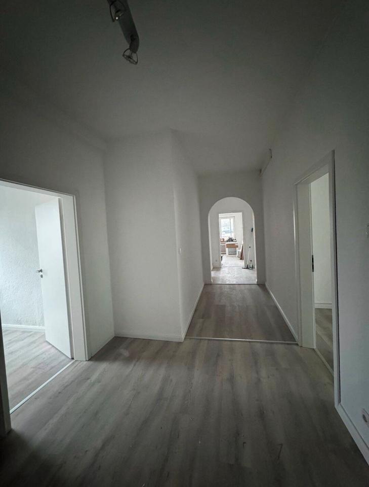 Thumbnail-Moderne 4-Zimmer-Wohnung saniert + EBK