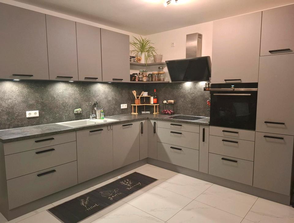 Thumbnail-schöne Wohnung ab Mai mit Küchenablöse :)