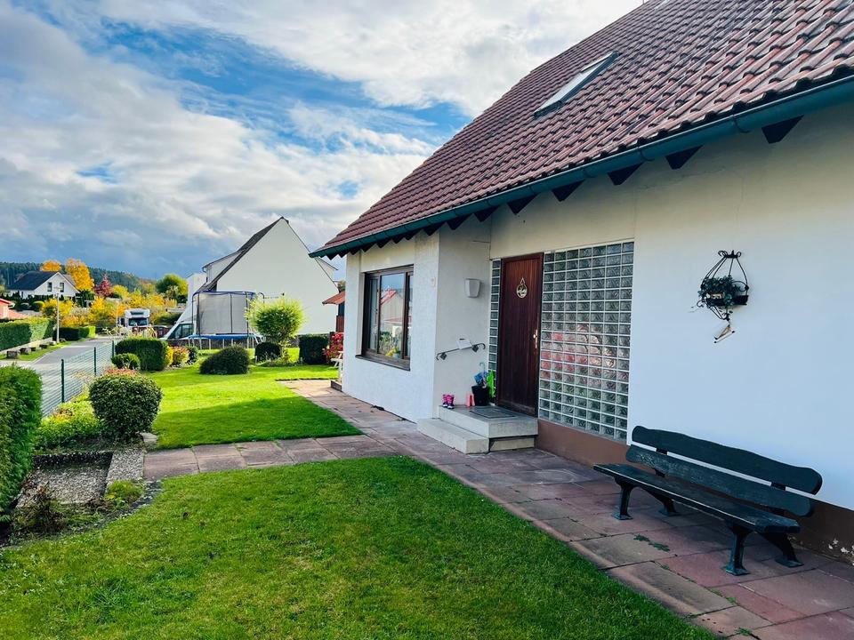 Thumbnail-Architektenhaus mir großem Grundstück - Einfamilienhaus