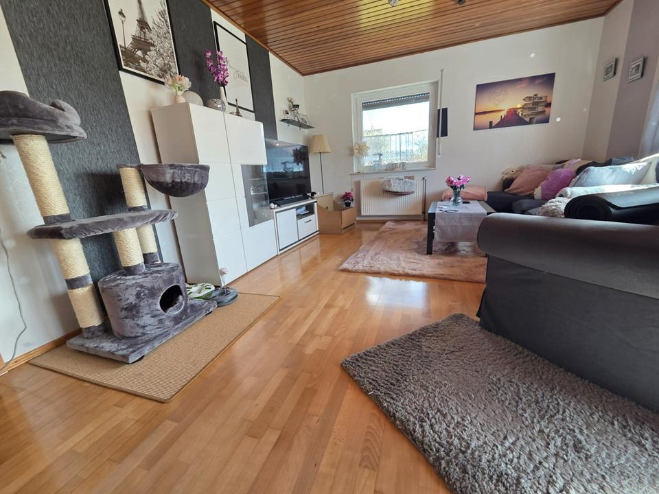 Thumbnail-Erdgeschosswohnung mit Terrasse + Garten