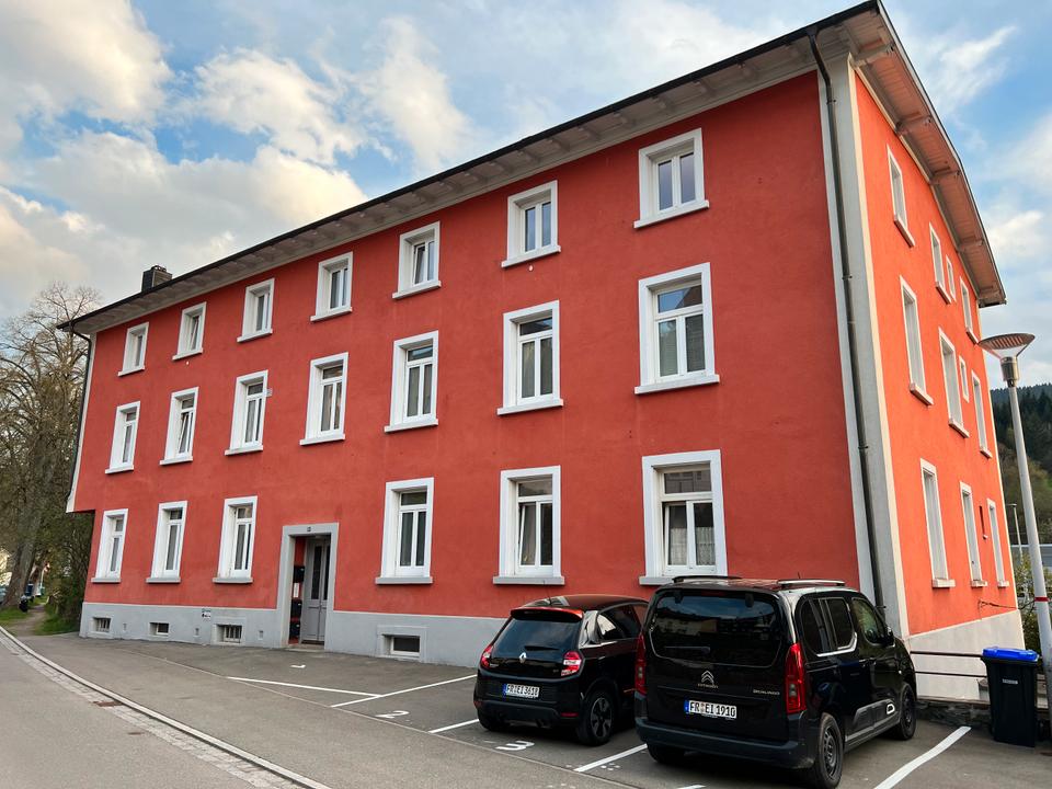 Thumbnail-Großzügige 5-Zimmer Wohnung in Titisee-Neustadt - WG-tauglich-