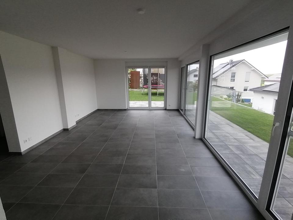 Thumbnail-Helle 2 Zimmerwohnung (75m2) mit Terrasse in Schemmerberg