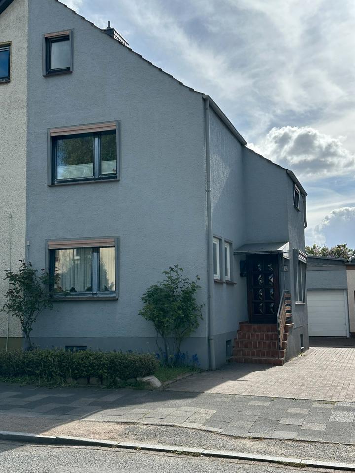 Thumbnail-Gepflegte Doppelhaushälfte in Kiel Ellerbek mit viel Platz