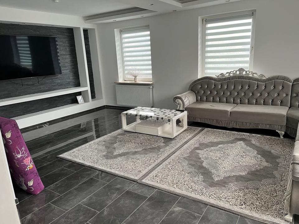 Thumbnail-Modernisiertes Einfamilienhaus inkl. Baugrundstück in Hildesheim!