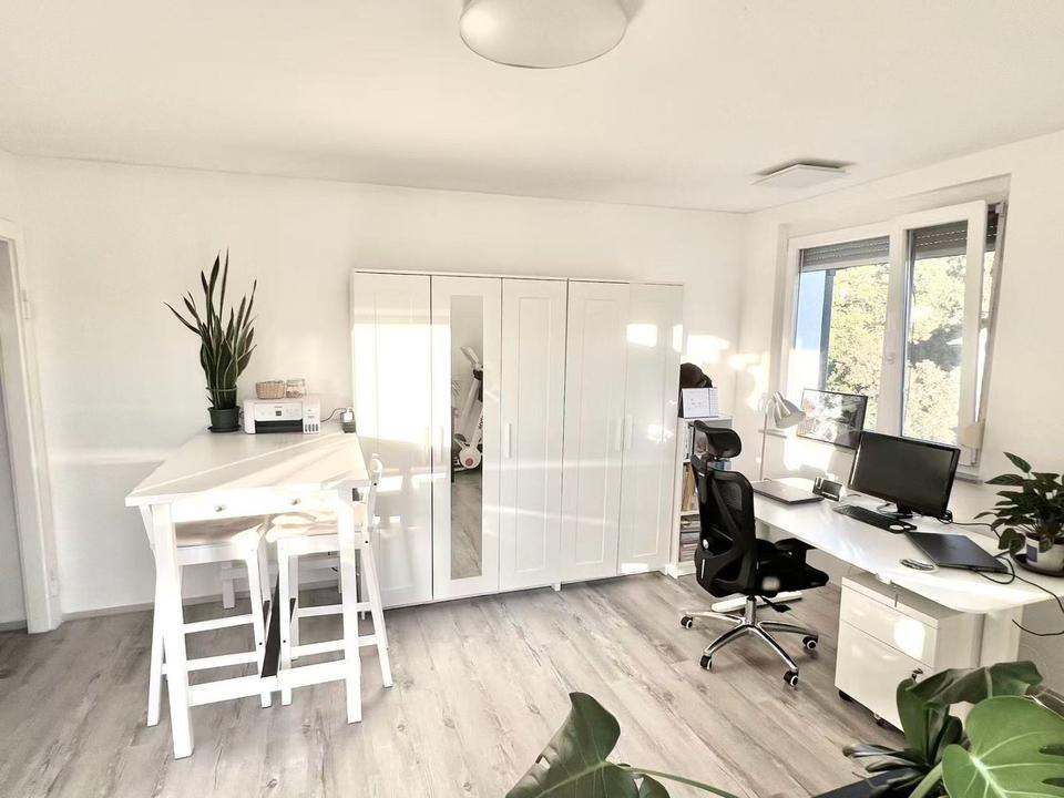 Thumbnail-Charmantes 1,5-Zi. Wohnung mit Balkon in Stuttgart-Degerloch