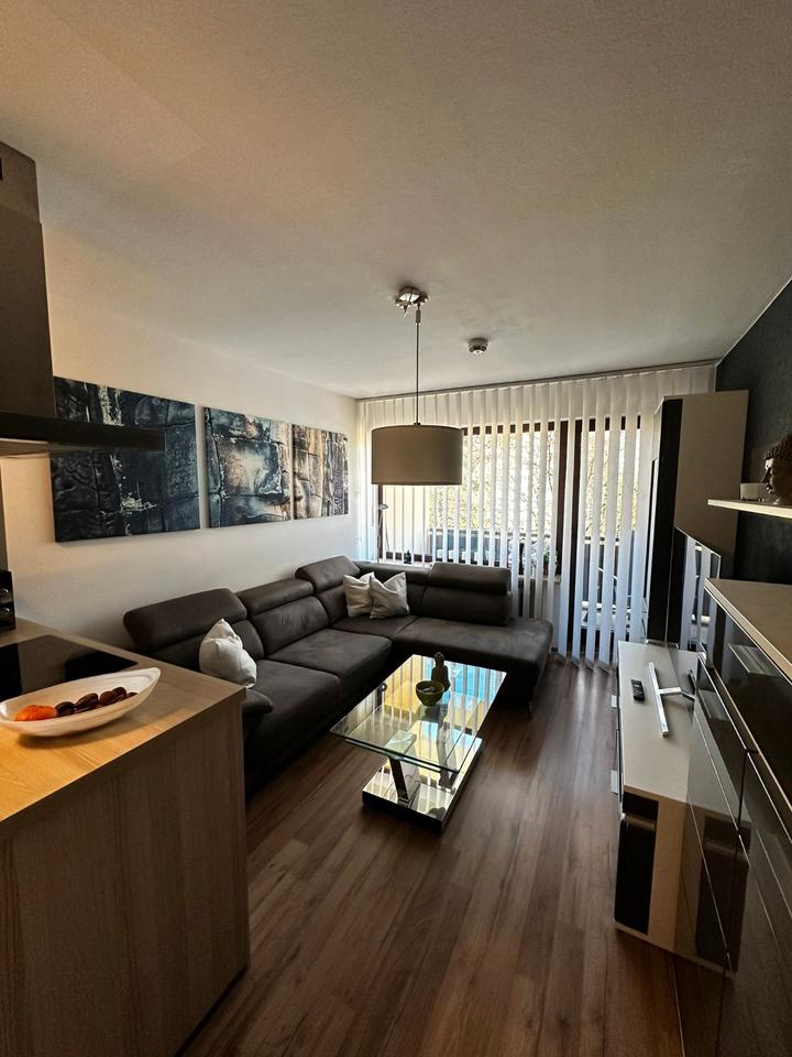 Thumbnail-Von Privat: 1-Zimmer-Apartment in München-Pasing mit Balkon