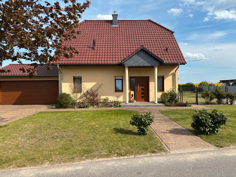 Thumbnail-Einfamilienhaus mit Doppelgarage in Casekow zu verkaufen