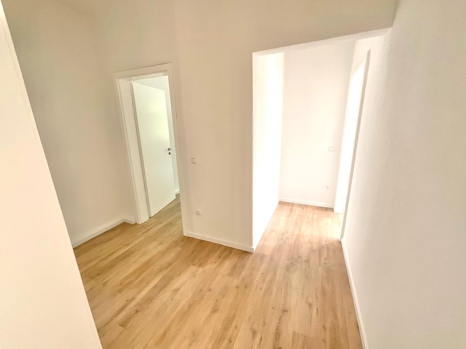 Thumbnail-Frisch renovierte 4 Zimmerwohnung mit Balkon