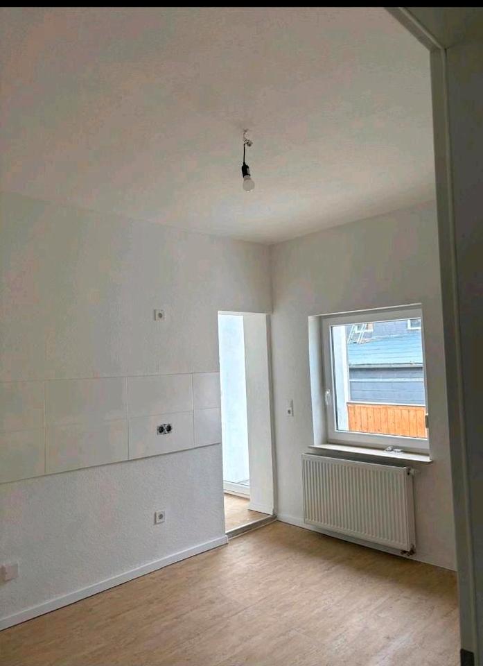 Thumbnail-3-Zimmer-Wohnung mit separater Wohneinheit und Balkon