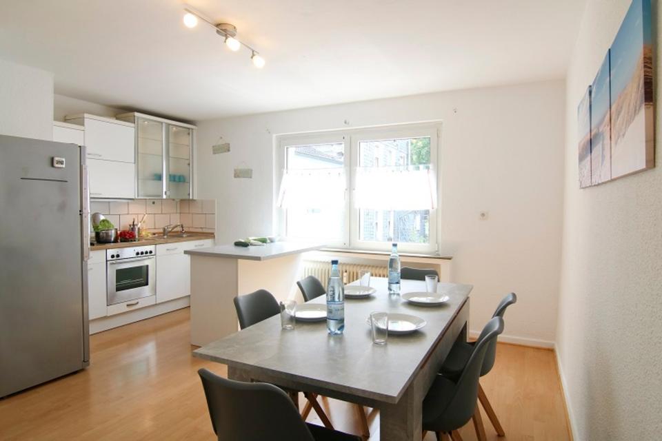 Thumbnail-Voll möblierte, großzügige 2-Zimmerwohnung in W-Barmen