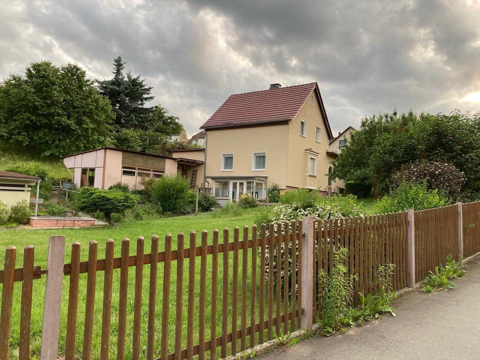 Thumbnail-Einfamilienhaus in Eisenberg Thüringen mit großem Grundstück