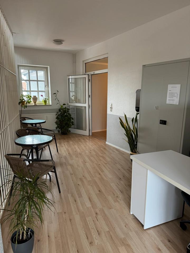 Thumbnail-Zimmer zu VermietungHotelMesseNähe Hannover in Bad Münder