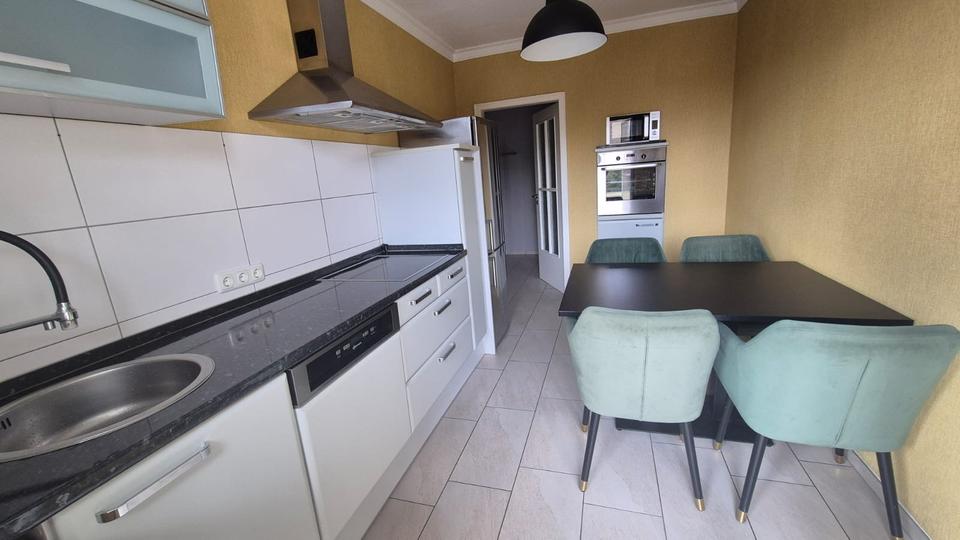 Thumbnail-Großzügige Wohnung mit Balkon & Garage – direkt bezugsfrei