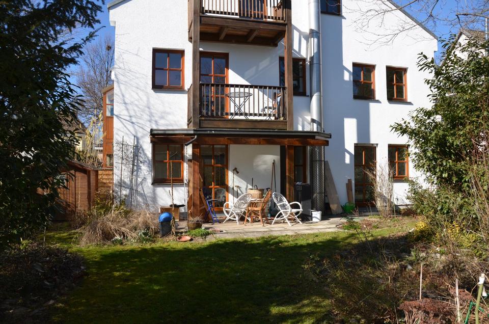 Thumbnail-Traumhafte 2,5 Zimmerwohnung mit Garten