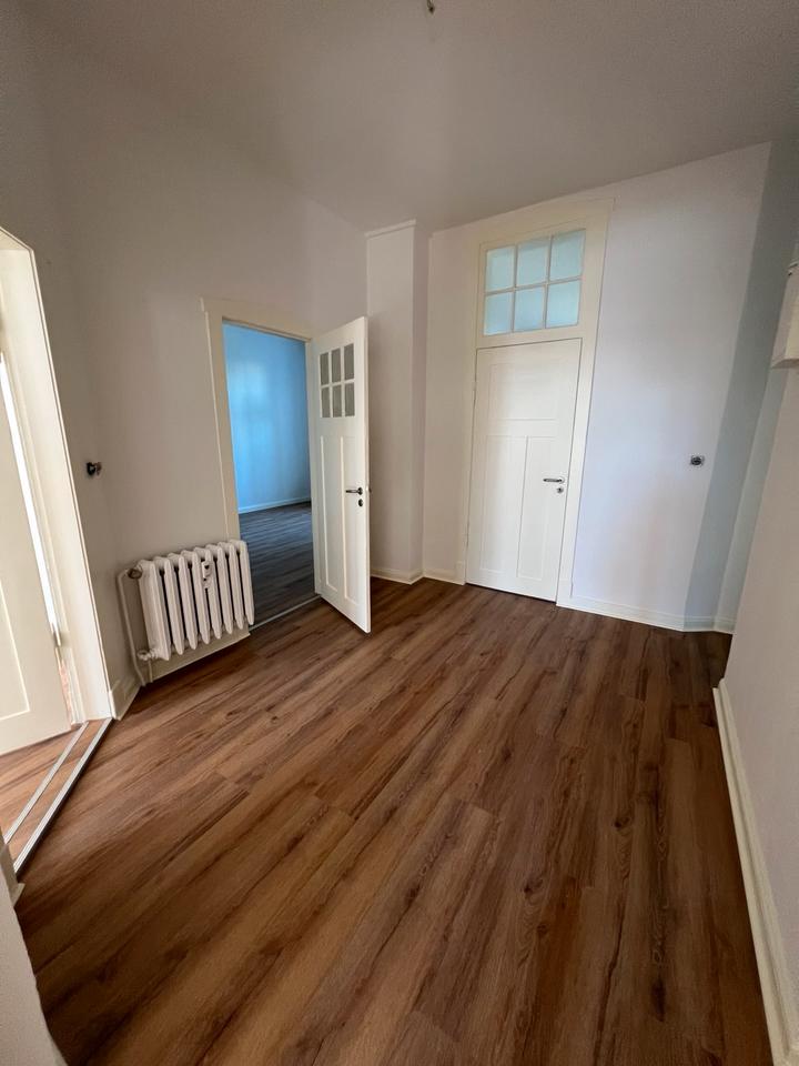 Thumbnail-Lichtdurchflutete 4 Zi- Wohnung mit Balkon im Schweriner Viertel