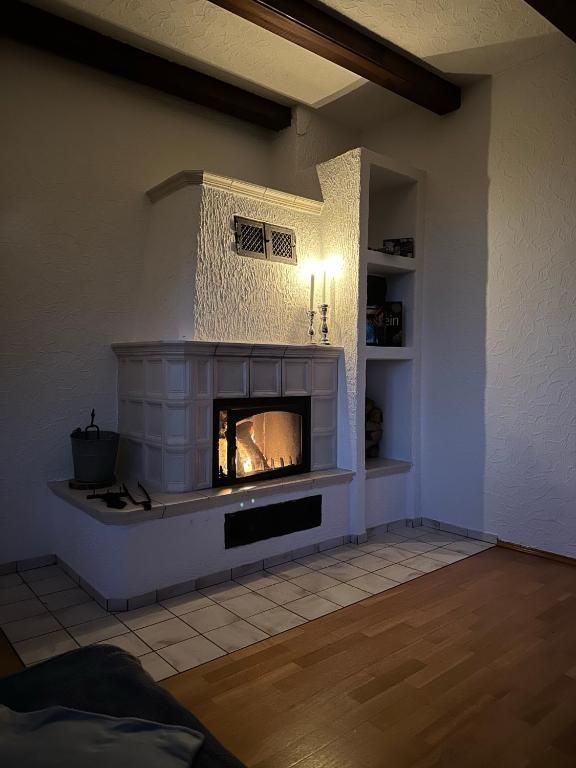 Thumbnail-Schöne, voll möblierte 2,5-Zimmer-Wohnung zur Untermiete.