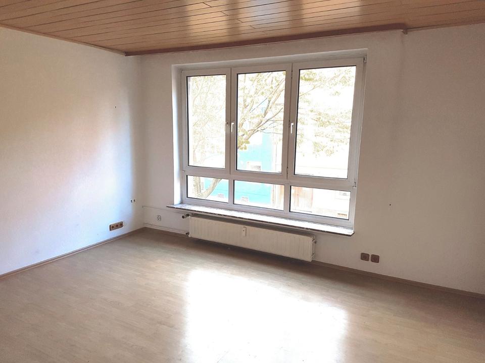 Thumbnail-Attraktive 2,5 Zi-Whg. mit Einbauküche und Balkon Nähe Zentrum